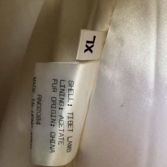 Vintage Hillary Paige Tibet Lamb Fur Coat - Picture 4 of 4